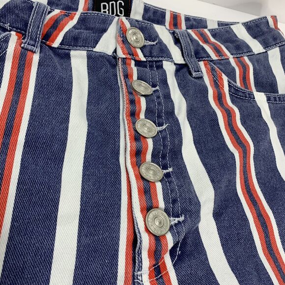 Urban Outfitters | BDG Womens Mom High Rise Cuffed Jean Shorts Stripe Size 30 - Picture 6 of 9